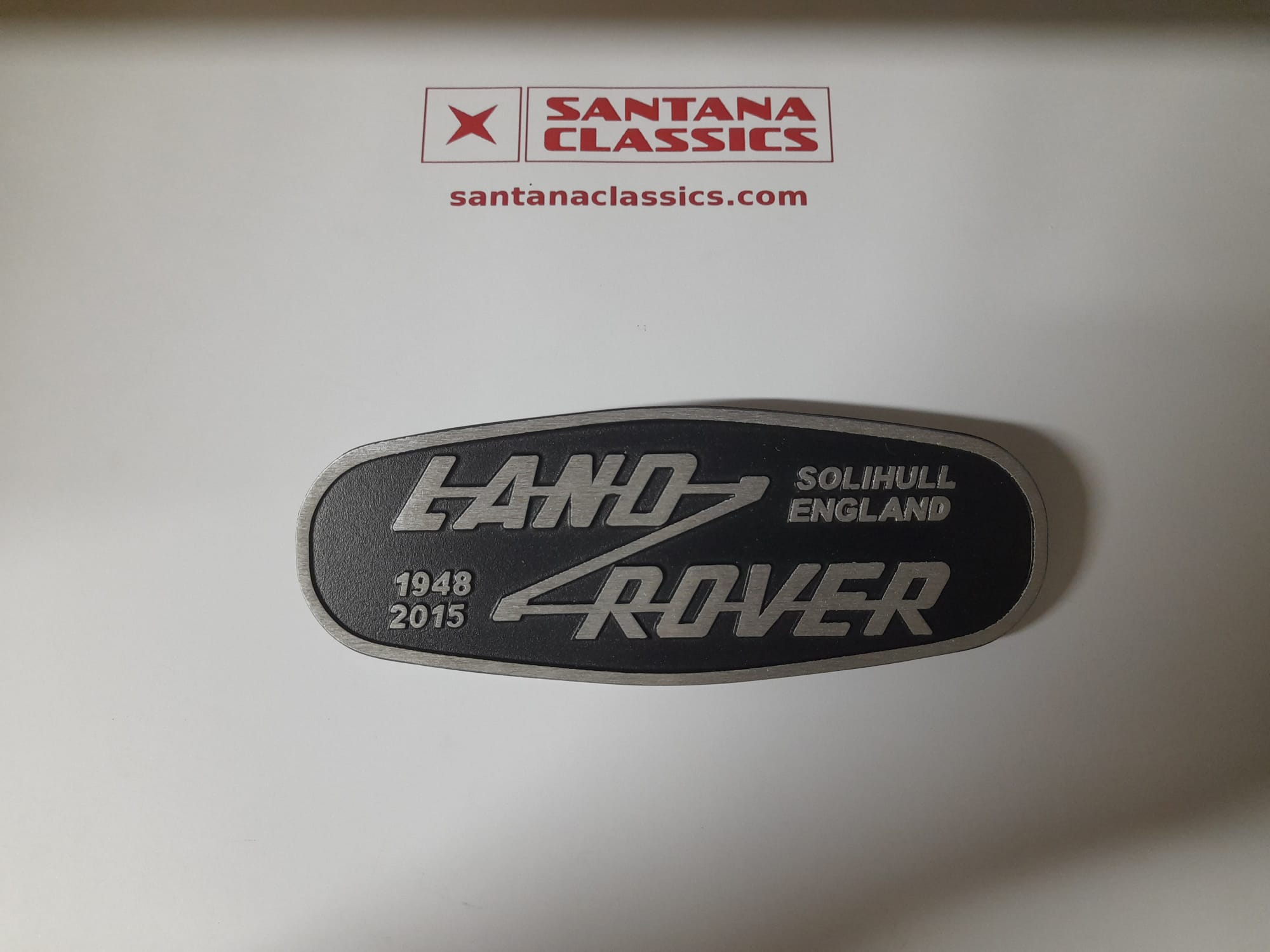 Emblema land rover ovalado edicion especial negro