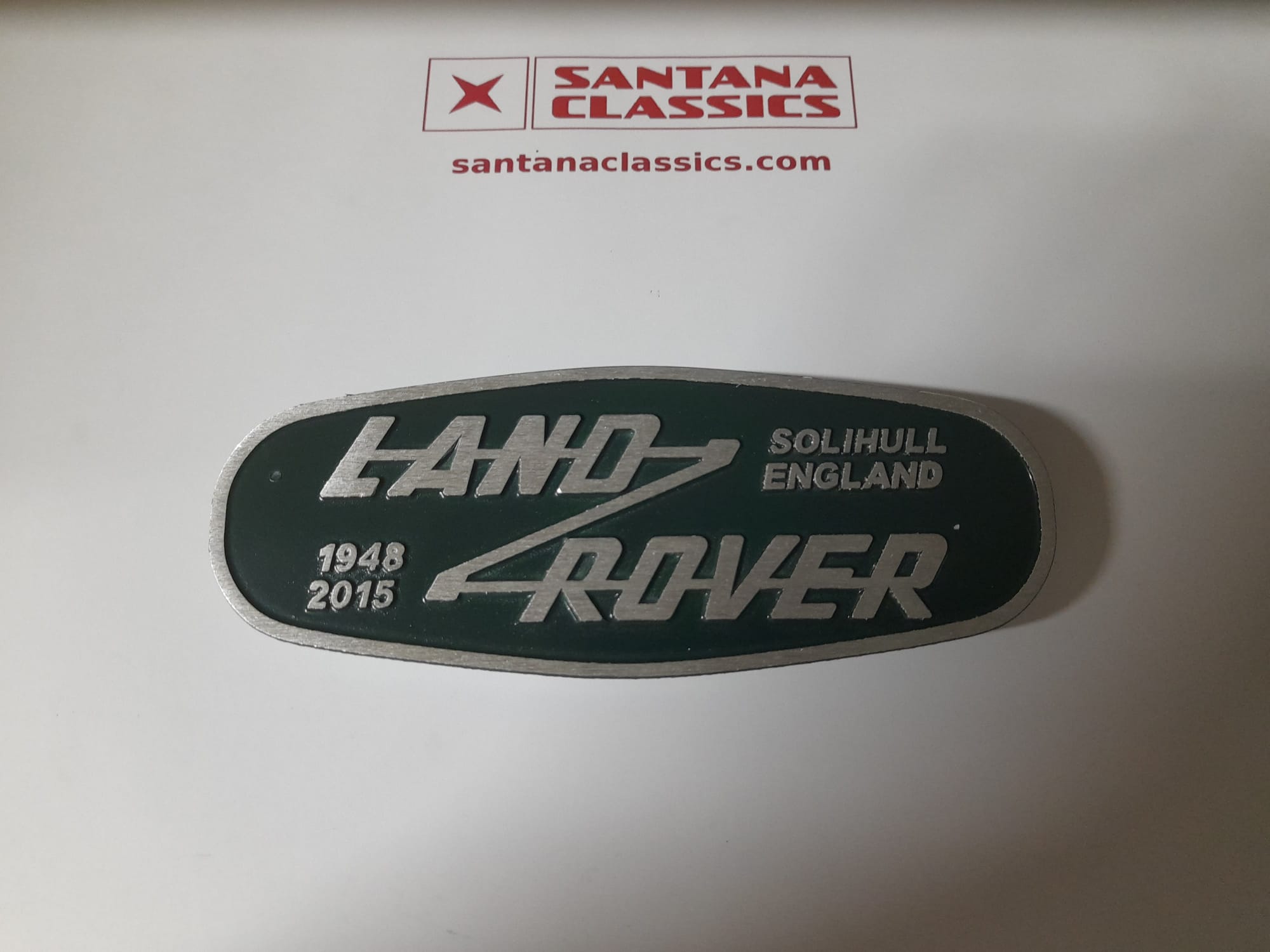 Emblema land rover ovalado edicion especial verde