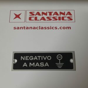 Emblema negativo a masa negro pequeño